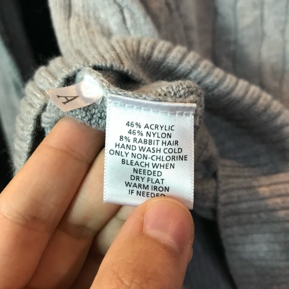 Loft Light Gray Cable Knit Sweater, Soft, Stretch, Sexy V- Neck size L - Picture 10 of 12